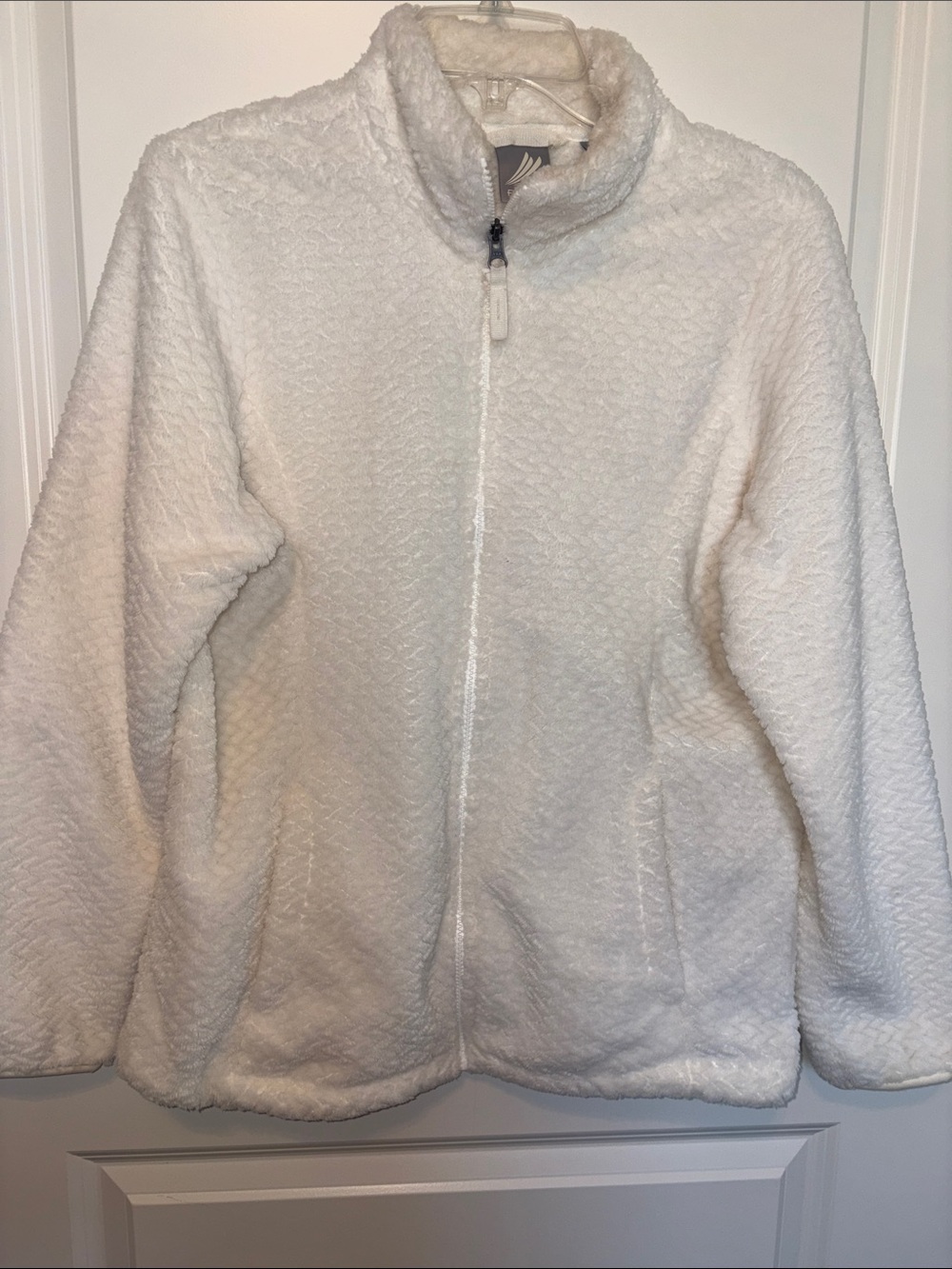 Women’s Plush Full-Zip Teddy Jacket in White